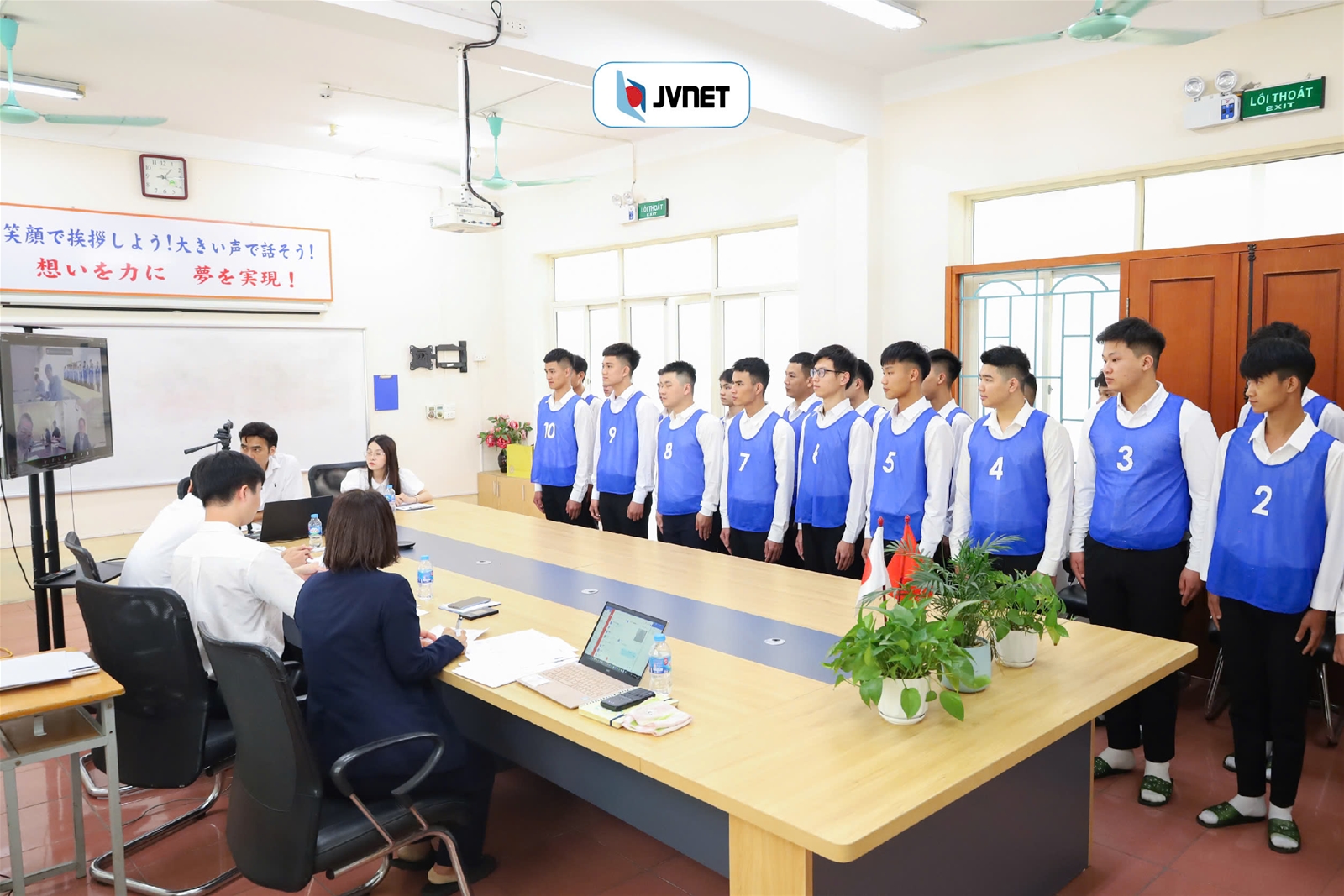 thi tuyển đơn sơn Nhật Bản